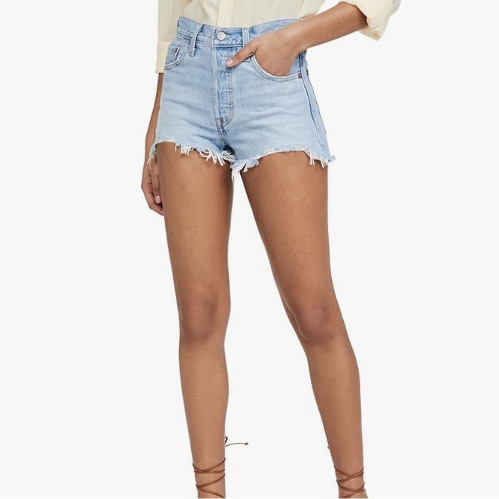 LEVI Strauss 501 Ribcage Shorts, Raw Hem Button Fly Light Blue Wash Denim, 28